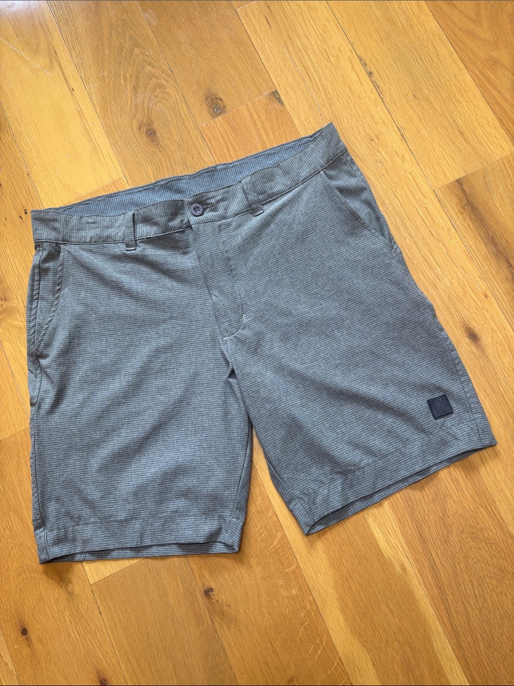 VTG 1946 Men's 36 Casual Gray Micro-Stripe Shorts
